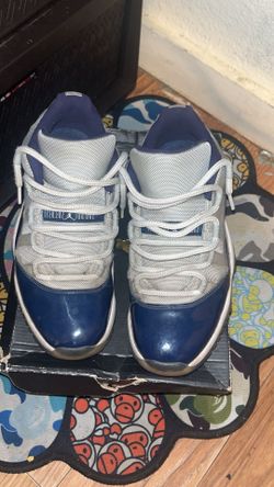Jordan 11 navy blue