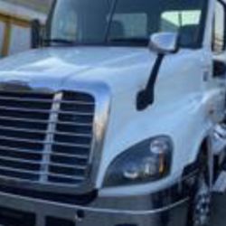 $2,300 FT LNR D15 Motor Quebrado