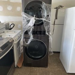 LG DRYER AND WASHER COMBO