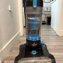 Bissell PowerForce Helix bagless upright vacuum cleaner