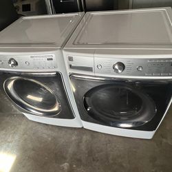 Set of Washer And Gas Dryer  Kenmore Everything Is Working And Good Conditions 
