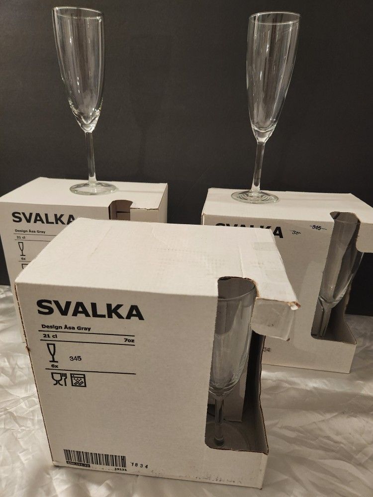 Set of 16 IKEA of Sweden Svalka Champagne Fluke Clear Glasses