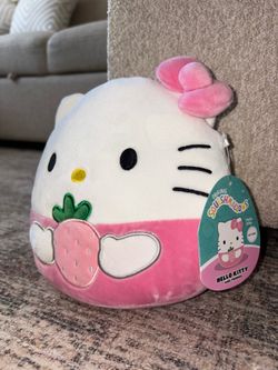 Hello Kitty squishmellow (strawberry)