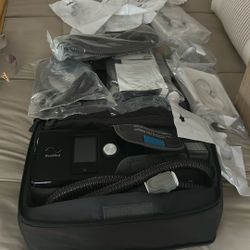 Resmed Supplies Machine masks Huge Lot 