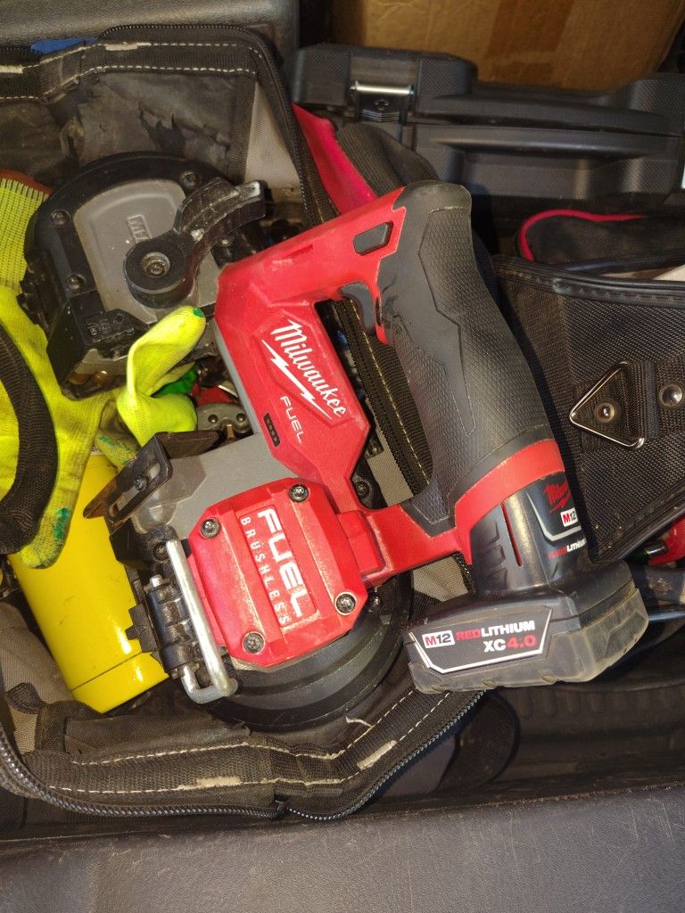 Milwaukee M12 Fuel Bandsaw
