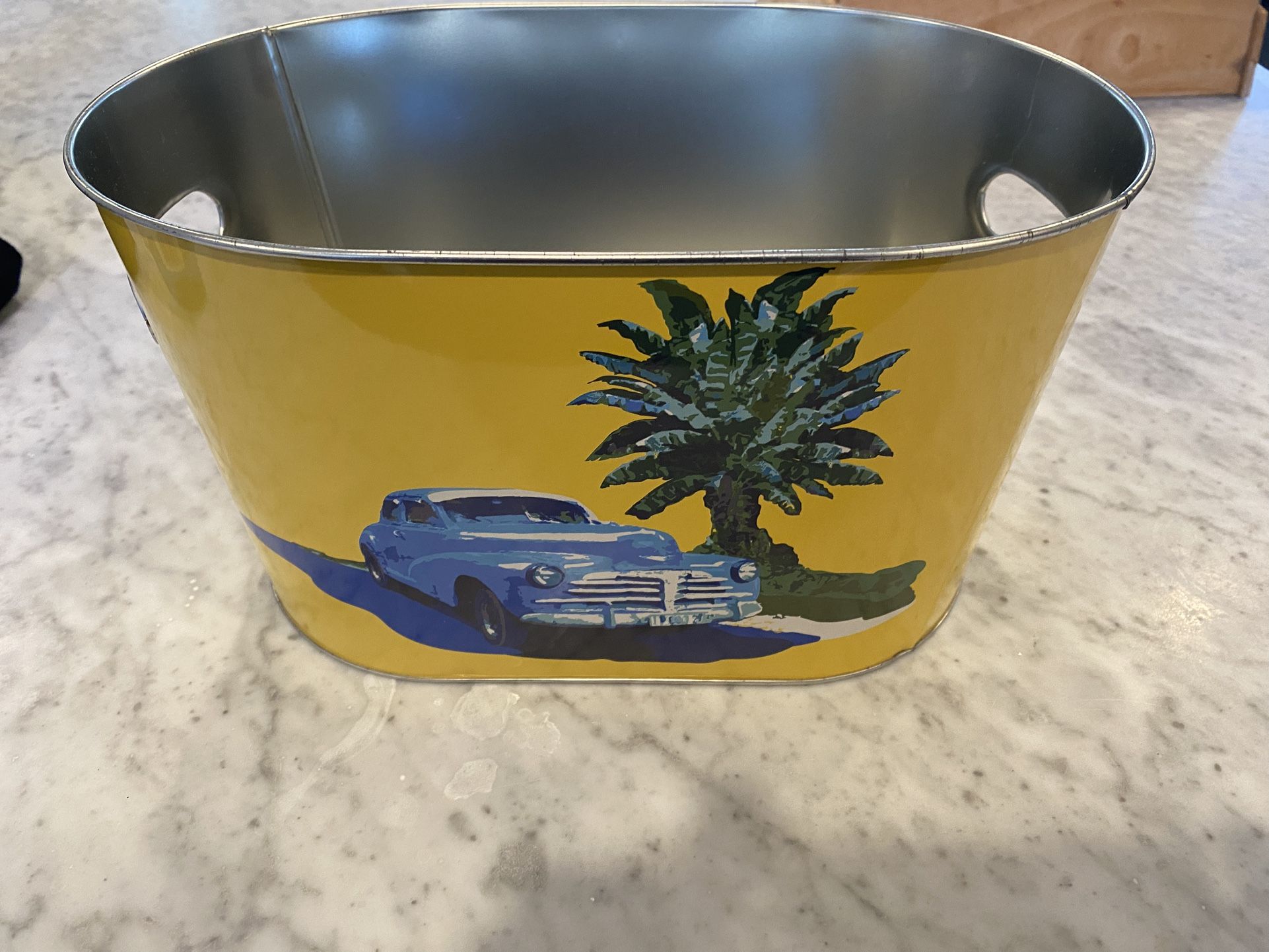Awesome Beach Style Decorative Tin