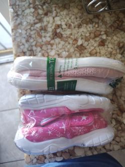 Girls shoes