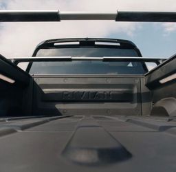 R1 Cargo Crossbars Bright Gray