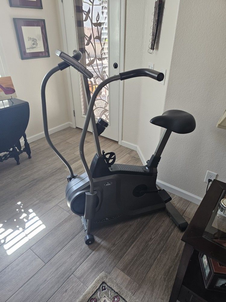 Vision Fitness E4000 Elliptical / Bike