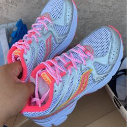 Girls Shoes 