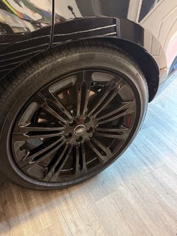 BRAND NEW — SET OF 4 23 RANGE ROVER P530 WHEELS & TIRES