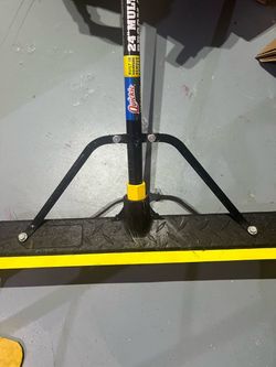 Quickie multi- surface broom