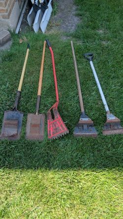 Roofing shingle removal tools (2) fiberglass (2) wood (1) metal all 5 for $125