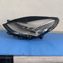 Tesla Model 3 Left Headlights 2017/2020