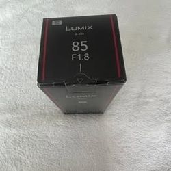 Panasonic Lumix S 85mm f/1.8 Lens (Leica L-Mount)