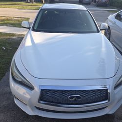 2017 Infiniti Q50 