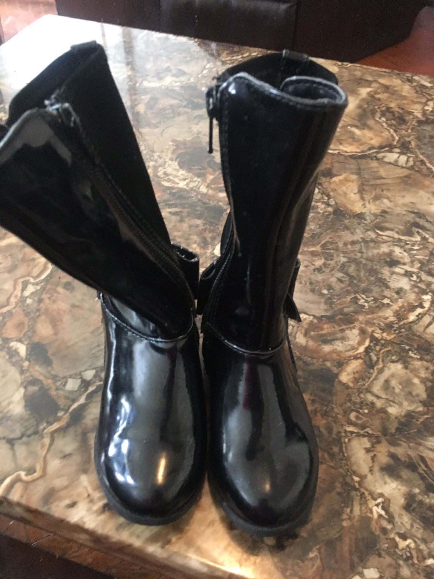 Girls Black Place Size 5 Boots