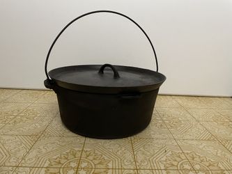 Griswold #10 Tite Top Dutch Oven 843 Lid w/ 180 Cast Iron Base Bottom
