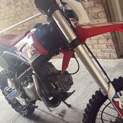 150 Apollo Dirt Bike