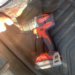 Drill Milwaukee 