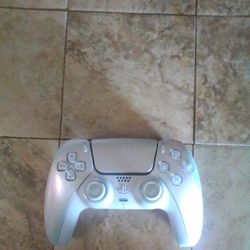 Pearl PlayStation 5 Dualshock Controller 