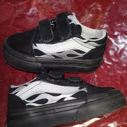 Brand New Toddler Van's Shoes Size 4.0 