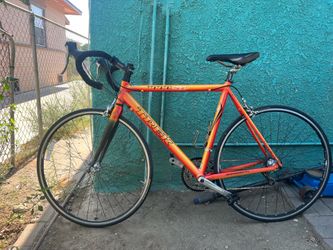 Trek road bike size 56 9 gears shimano tiagra components freshly tuned up