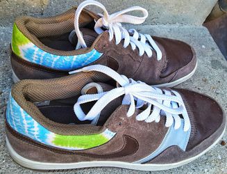 Vintage Nike men's 10.5 tie dye taupe suede and leather tennis shoes EXCELLENT !