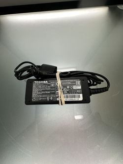 Toshiba Ac Adapter (pa5192u-1aca) 19V/2.37A - No Power Cable