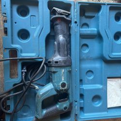 Makita Reciprocating Saw