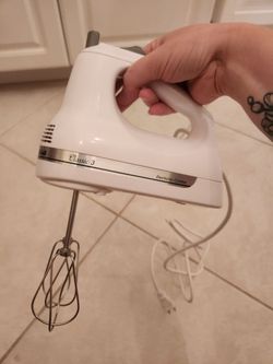 Kitchen aid hand mixer