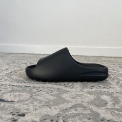 Yeezy Slides