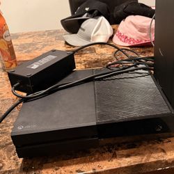Xbox $80  Price Is Negotiable 