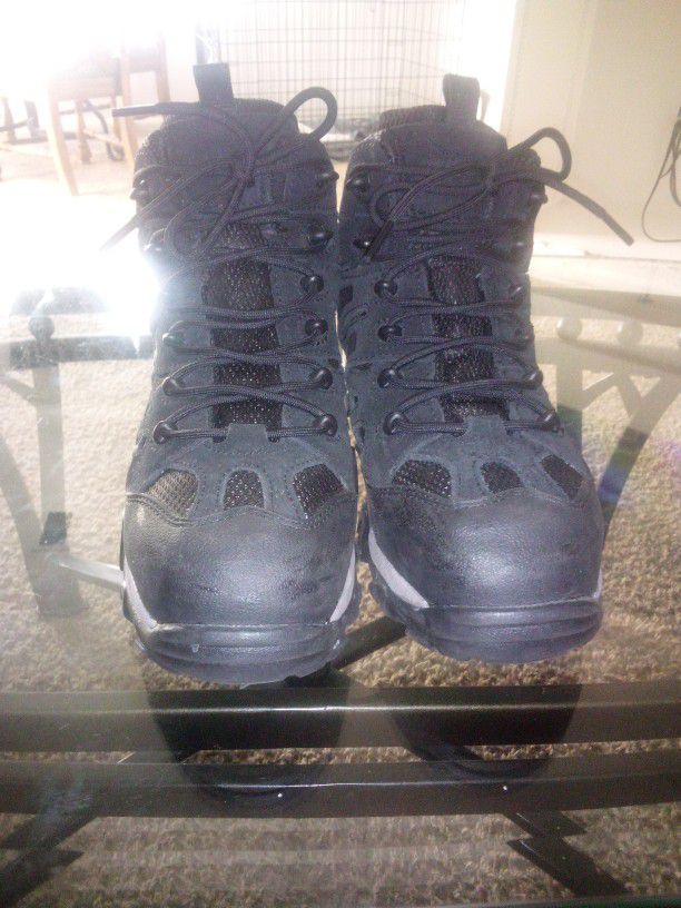 Wolverine steel Toe Boots 70.00$ OBO