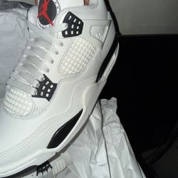 Air Jordan 4 Retro Flight Club 