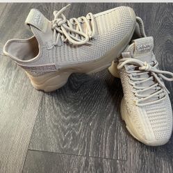 Steve Madden Sneaker/ Used Once 