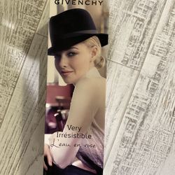Givenchy perfume 2.5 new never been used serious contact only