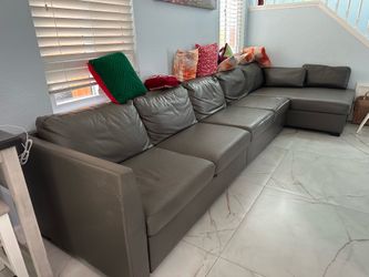 FREE Long sofa with pull out and storage