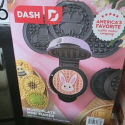 Dash Mini Waffle Maker