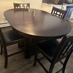 Dining Room Table With 4 Chairs
