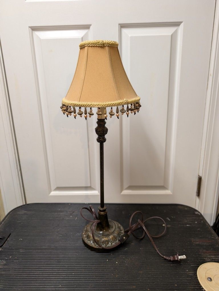 LAMP TABLETOP 23"TALL BRASS BASE