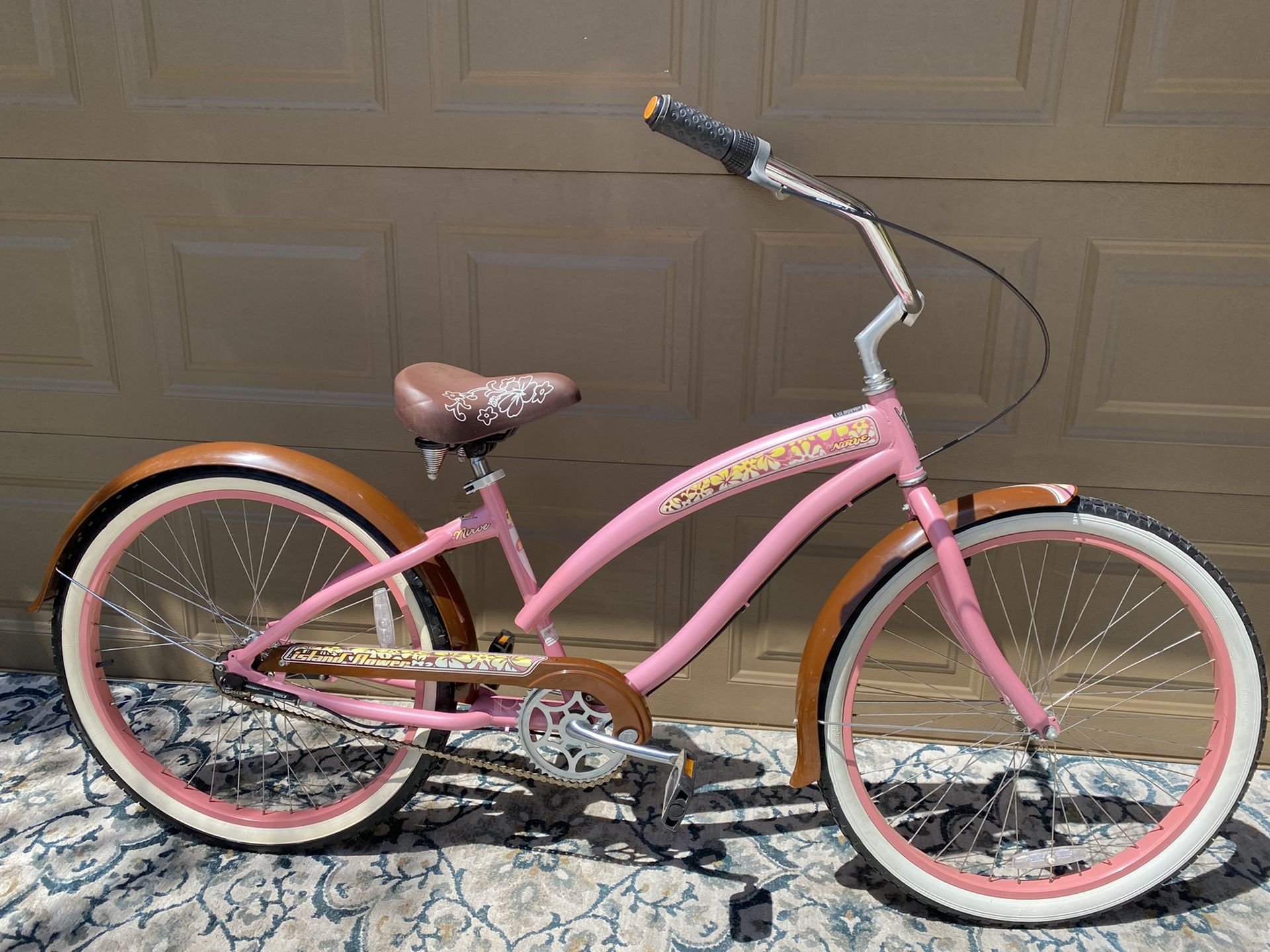 Nirve Island Flower 3 Speed Beach Cruiser for Sale in Riverside