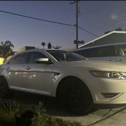 2012 Ford Taurus