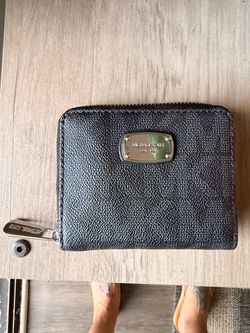 Michael Kors Jet Set Zip-Around Bifold Wallets – Black – 35H2GJSZ5B