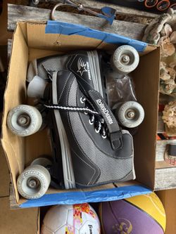 Roller Derby Skates + Protective Gear Set