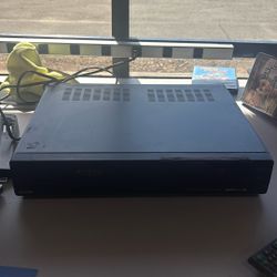 Signature 2000 VHS Player Working/tested No Remote 