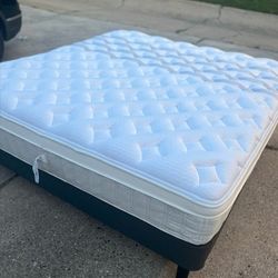 Leesa, Sapira Chill Hybrid Mattress, King, Firmness: Firm Like New, Excellent Condition