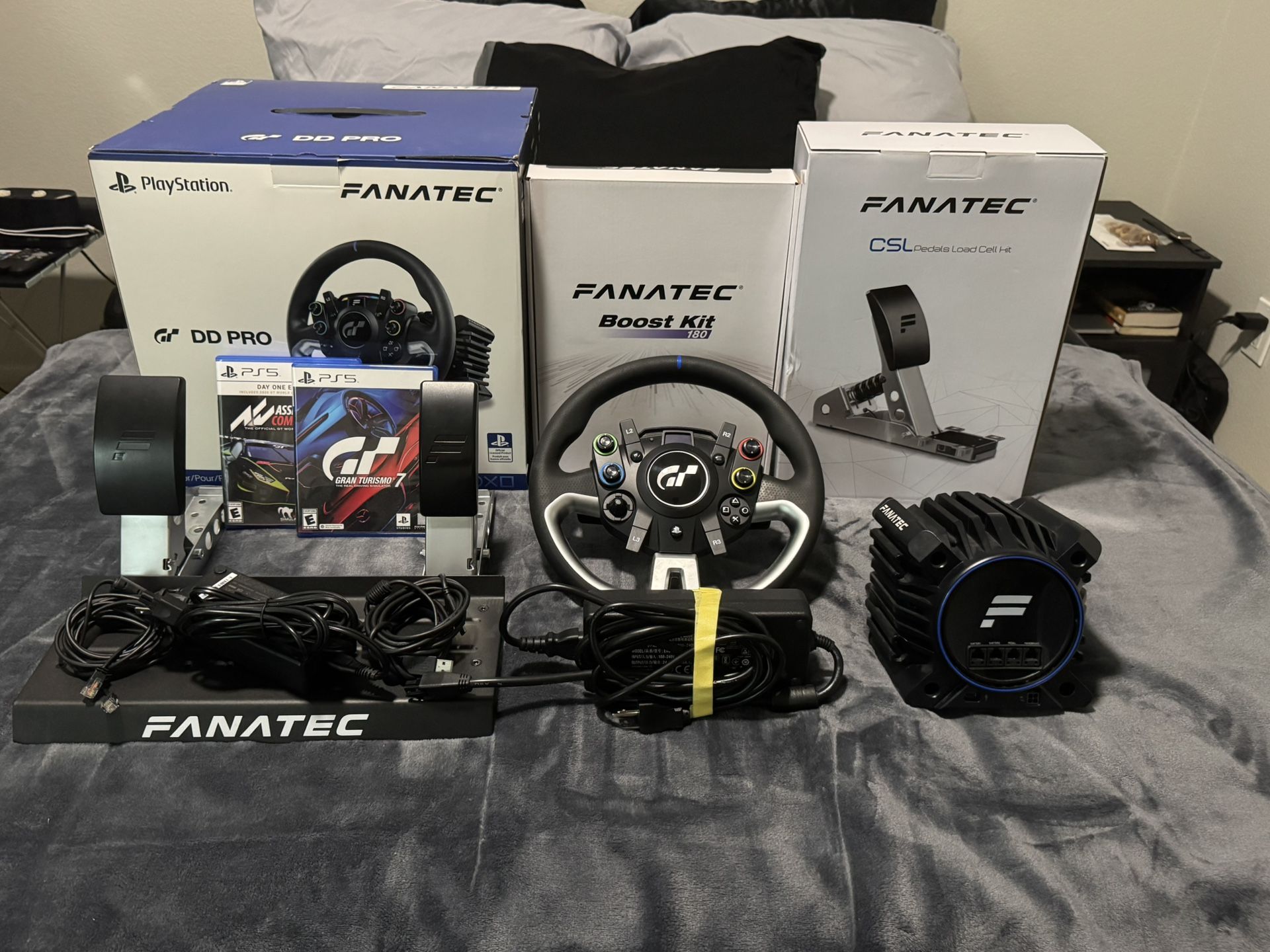 GRAN TURISMO® FANATEC DD PRO Bundle. READ DESCRIPTION.