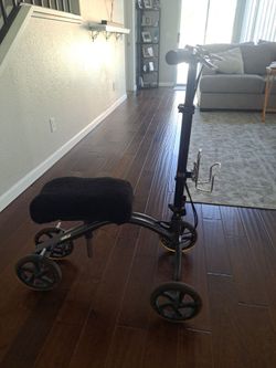 Knee scooter