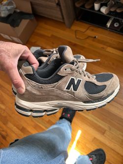 New balance 2002r